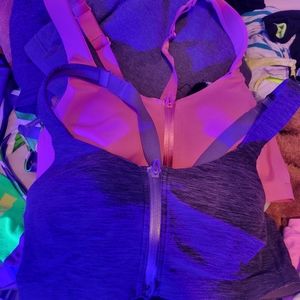 2 Victoria secret 36d sports brad